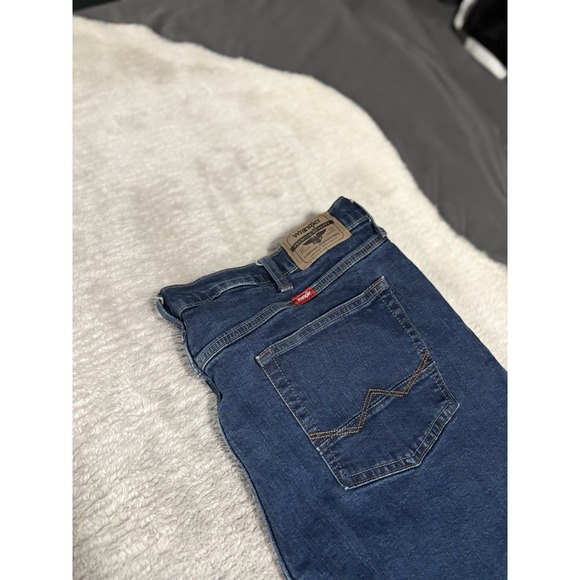 Wrangler Relaxed Boot Mens Blue Denim Jeans Size 40x29 Pants - Picture 9 of 9